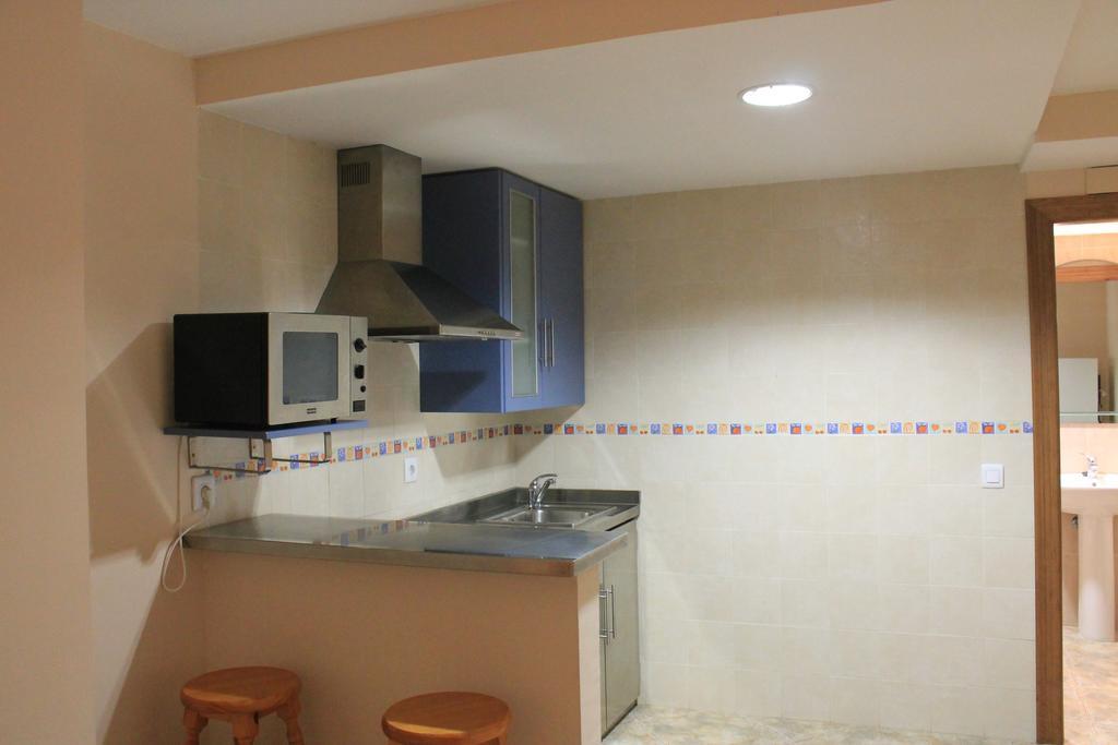 Apartamentos Turisticos Rosario กามาเรนา เด ลา เซียรา ห้อง รูปภาพ